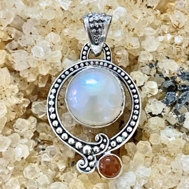 PD 15047 MBP-(HANDMADE 925 BALI SILVER PENDANT WITH MABE PEARL, AMBER)